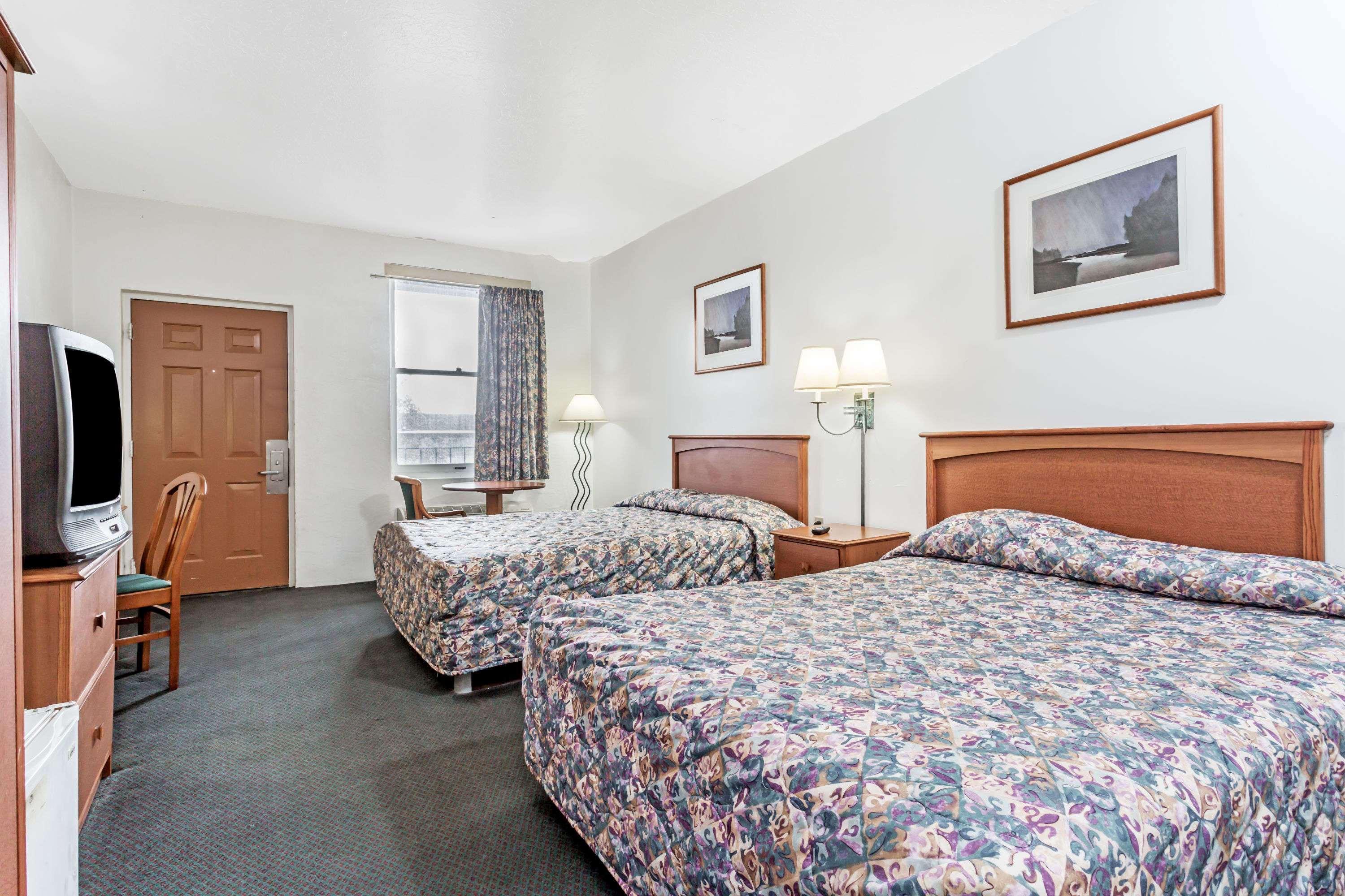 Americas Best Value Inn Wendover Ngoại thất bức ảnh