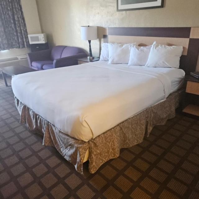 Americas Best Value Inn Wendover Ngoại thất bức ảnh